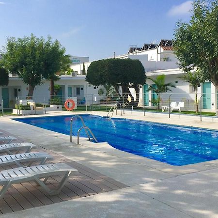 Hostal Las Cumbres โกนิล เด ลาฟรอนเตรา ภายนอก รูปภาพ