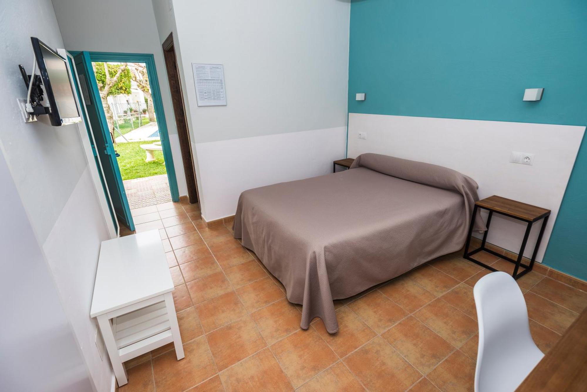 Hostal Las Cumbres โกนิล เด ลาฟรอนเตรา ภายนอก รูปภาพ