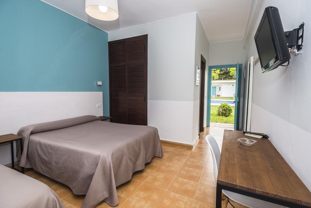 Hostal Las Cumbres โกนิล เด ลาฟรอนเตรา ภายนอก รูปภาพ